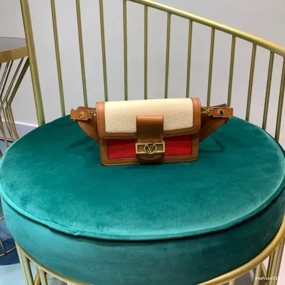 VUITTON DAUPHINE LOUIS BUMBAG 0504